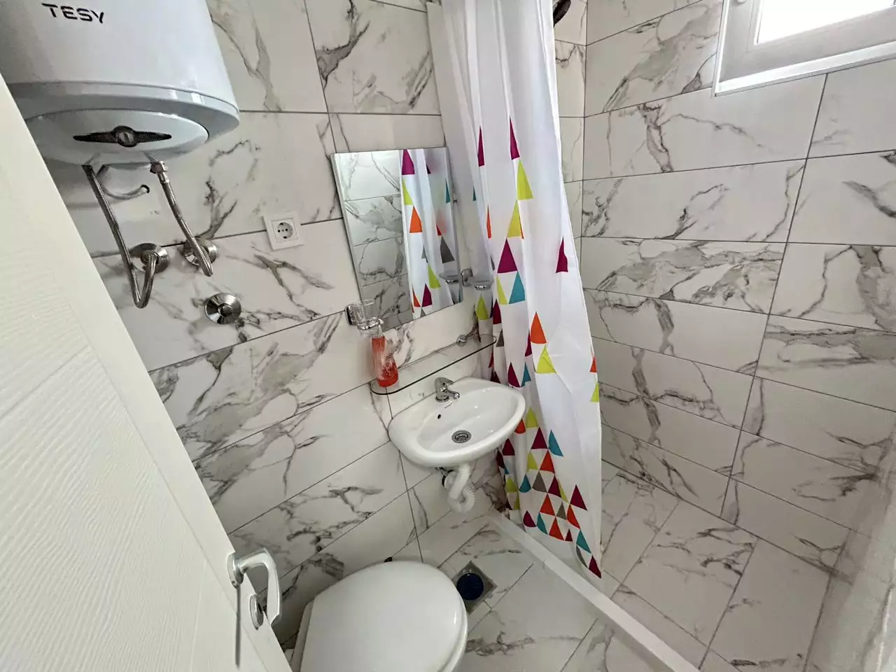 Отель, гостиница 160м² в Черногории, Бар. Стоимостью 380000€ аренда фото-12