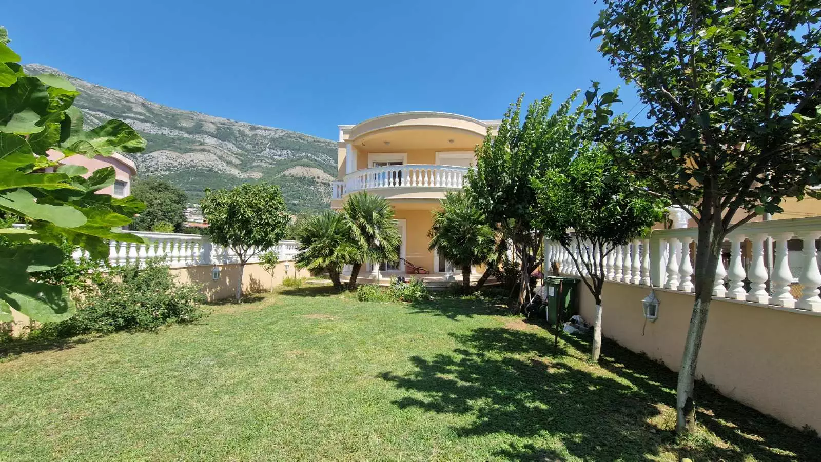 Вилла 194м² в Черногории, Сутоморе. Стоимостью 399000€ аренда фото-2