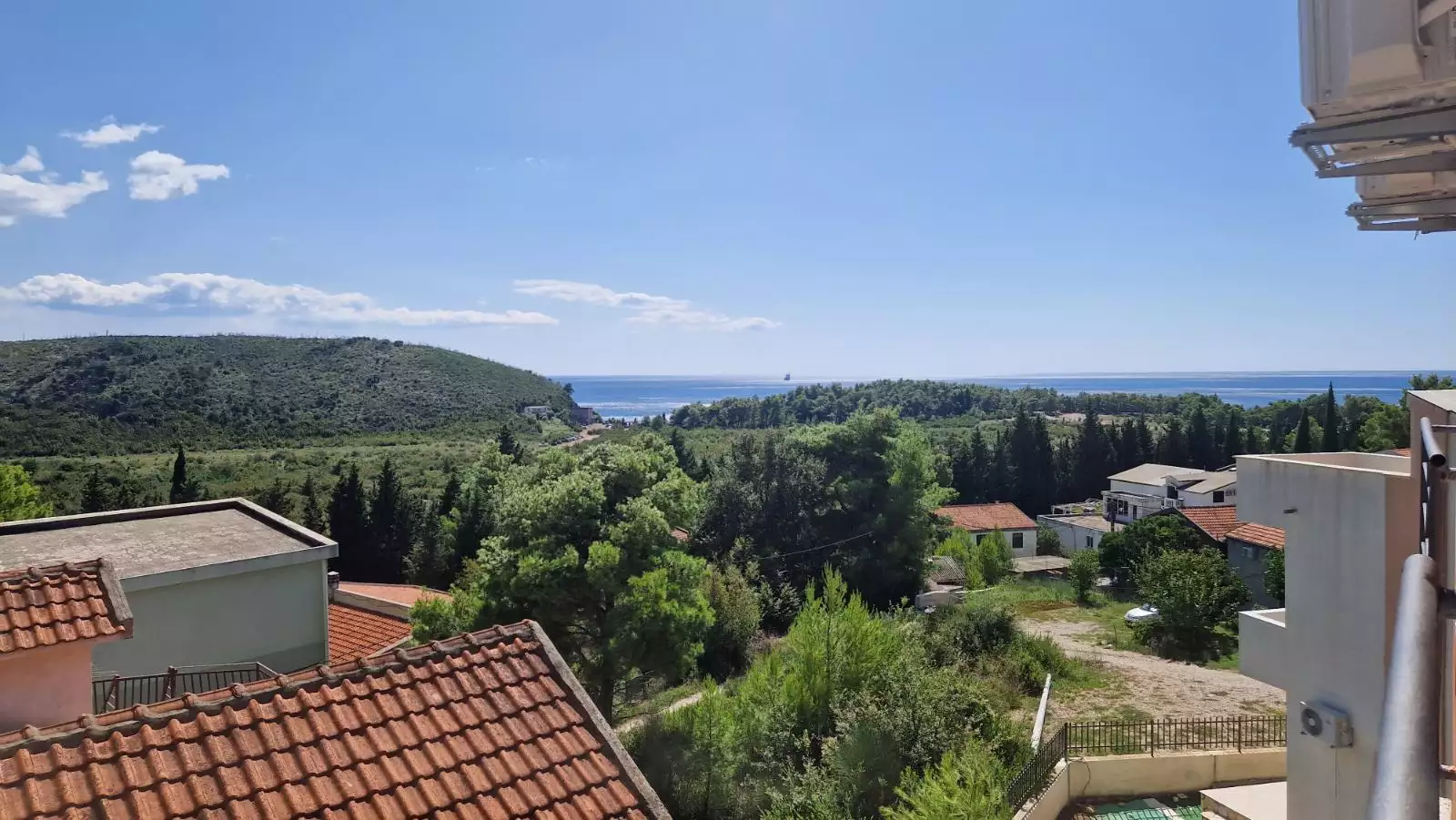 Отель, гостиница 360м² в Черногории, Сутоморе. Стоимостью 315000€ аренда фото-1