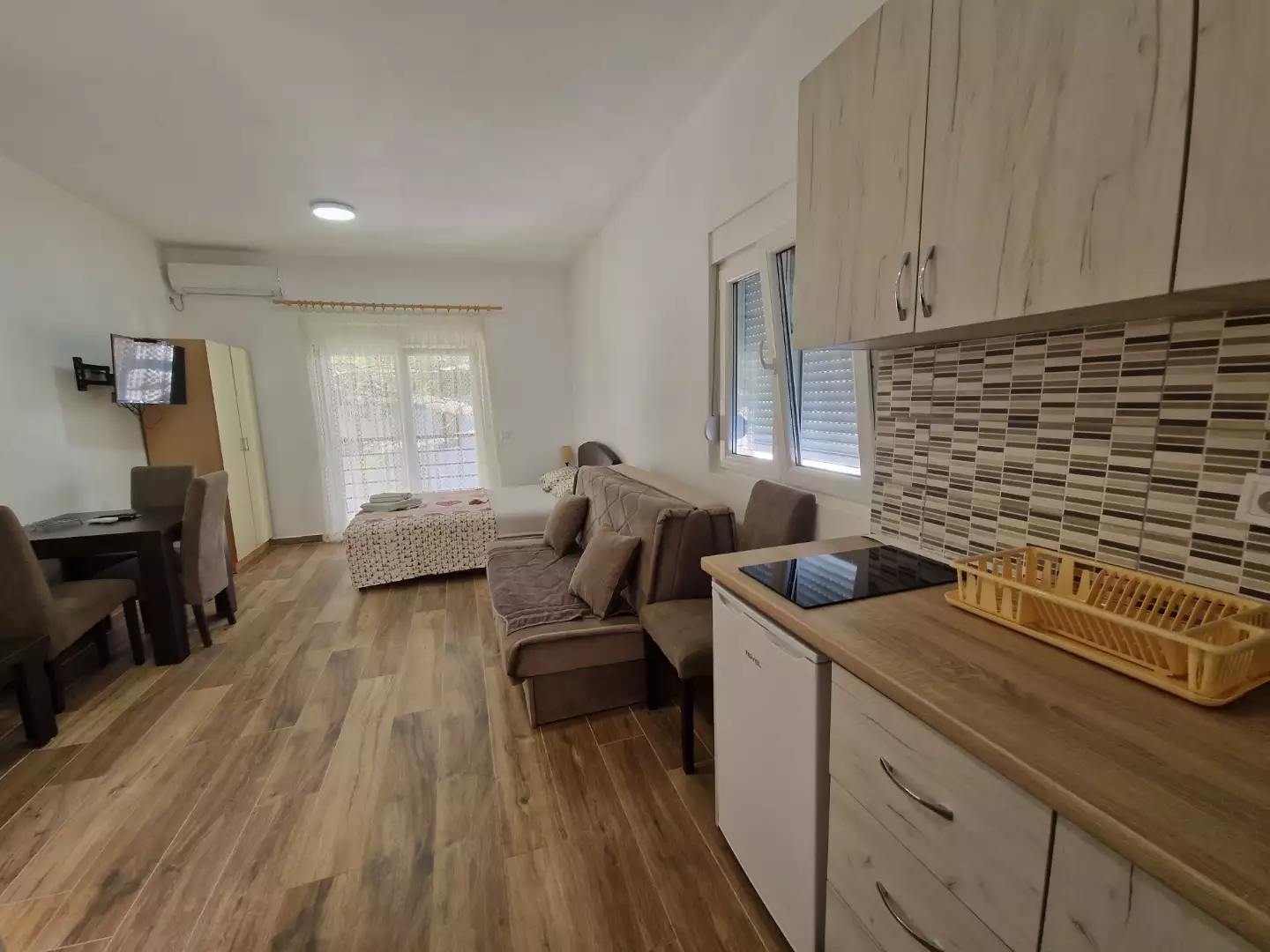 Отель, гостиница 360м² в Черногории, Сутоморе. Стоимостью 315000€ аренда фото-5