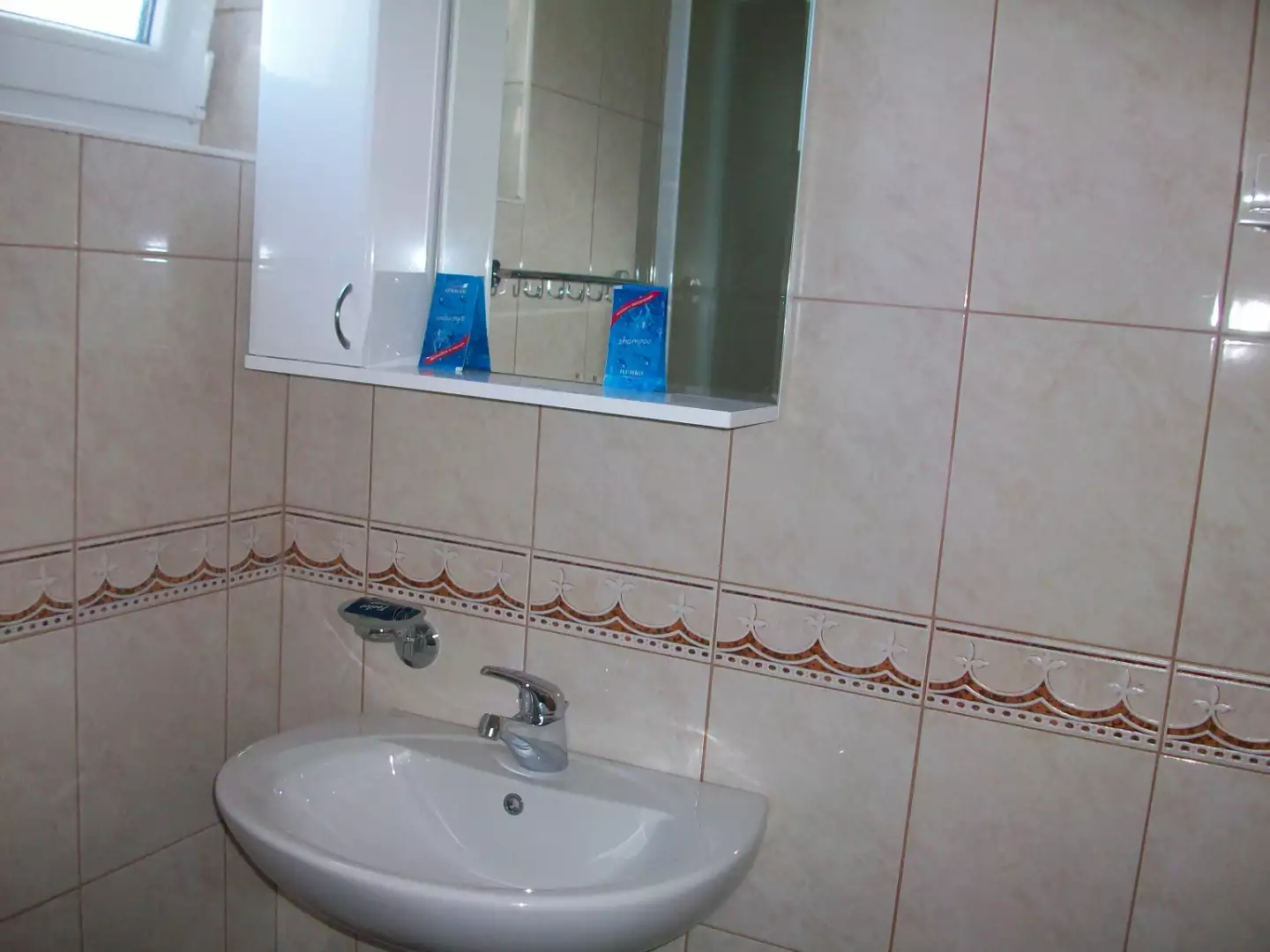Отель, гостиница 1069м² в Черногории, Сутоморе. Стоимостью 900000€ аренда фото-4