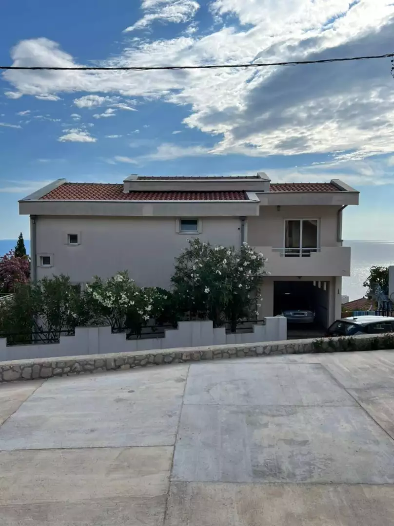 Дом 219м² в Черногории, Добра Вода. Стоимостью 192600€ аренда фото-2