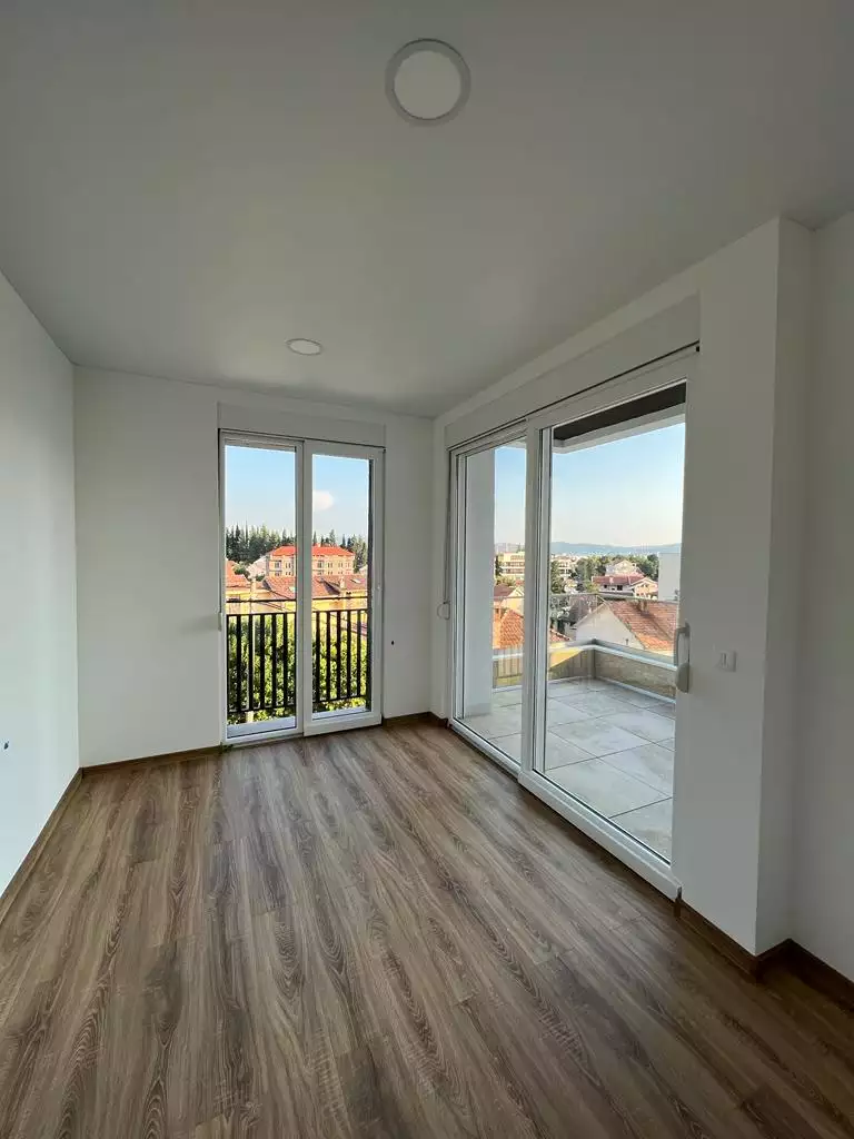 Квартира 47м² в Черногории, Тиват. Стоимостью 178600€ аренда фото-2