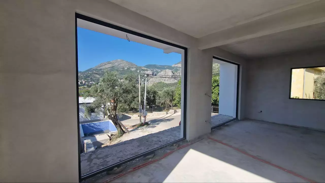 Вилла 174м² в Черногории, Бар. Стоимостью 260000€ аренда фото-1