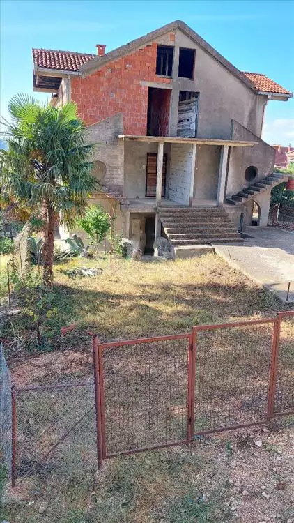 Таунхаус 240м² в Черногории, Бар. Стоимостью 130000€ аренда фото-5