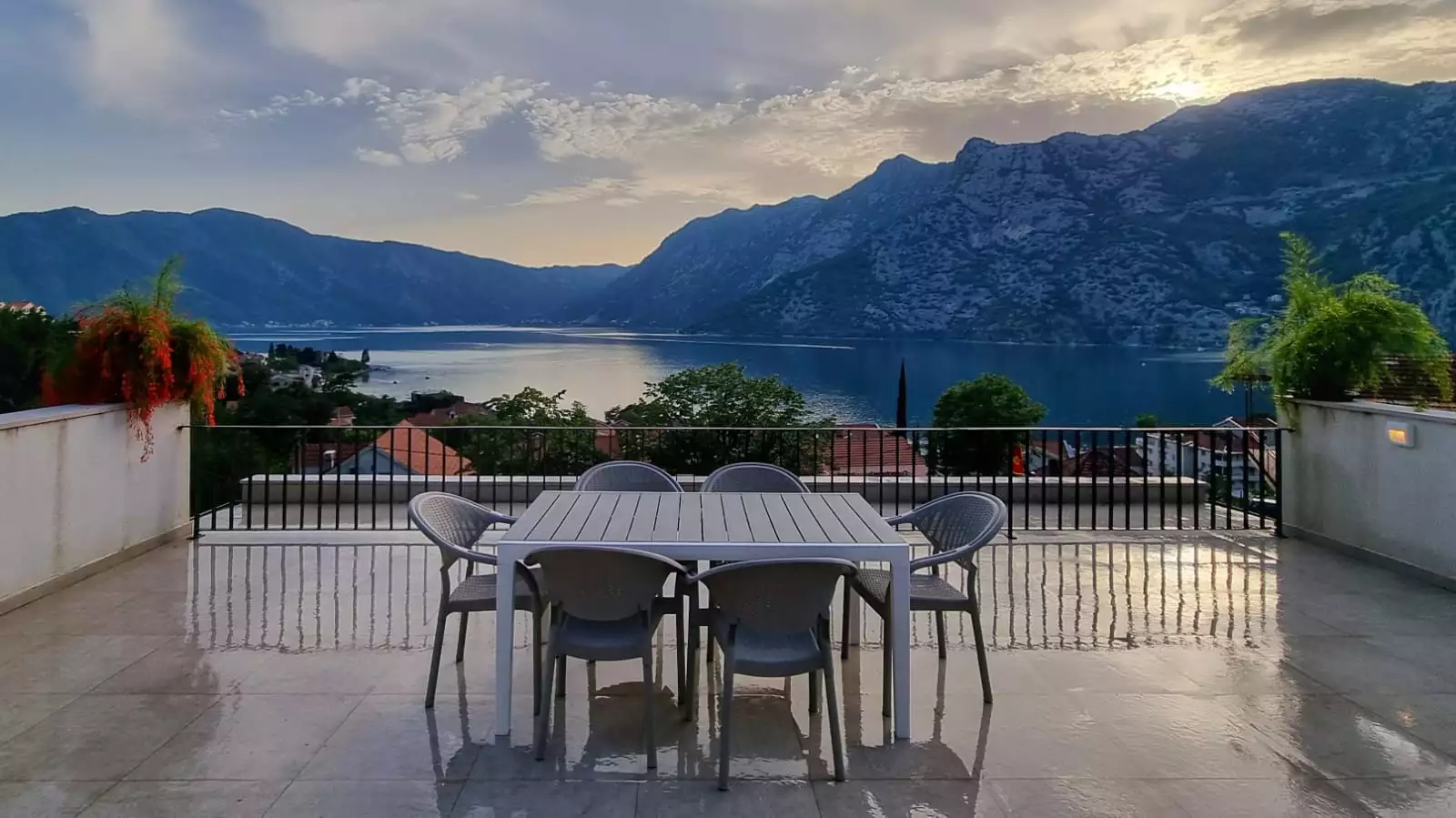 Вилла 140м² в Черногории, Рисан. Стоимостью 300000€ аренда фото-1