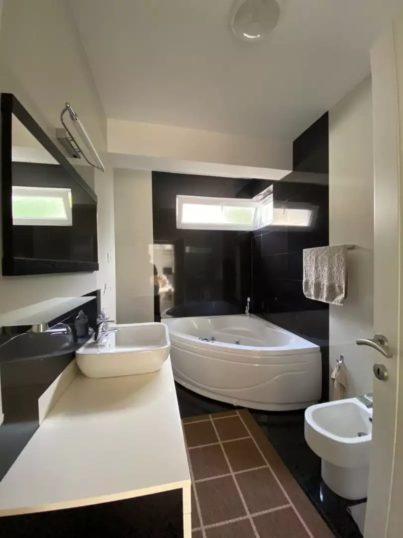 Квартира 106м² в Черногории, Святой Стефан. Стоимостью 390000€ аренда фото-26