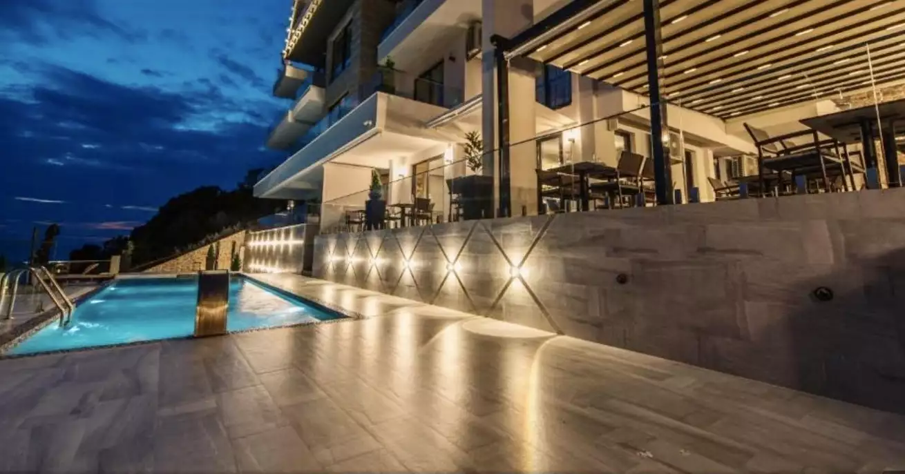 Квартира 86м² в Черногории, Добра Вода. Стоимостью 370000€ аренда фото-1
