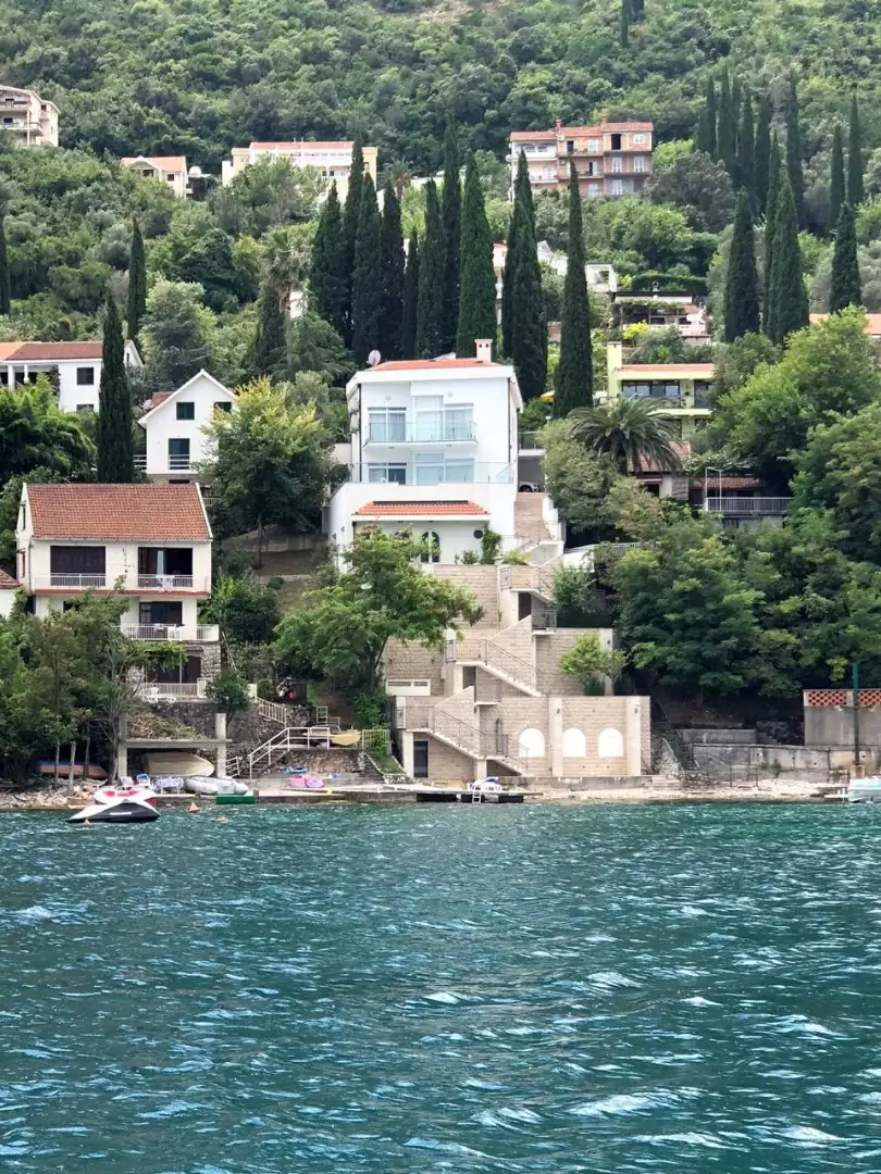 Вилла 230м² в Черногории, Херцег-Нови. Стоимостью 2300000€ аренда фото-4