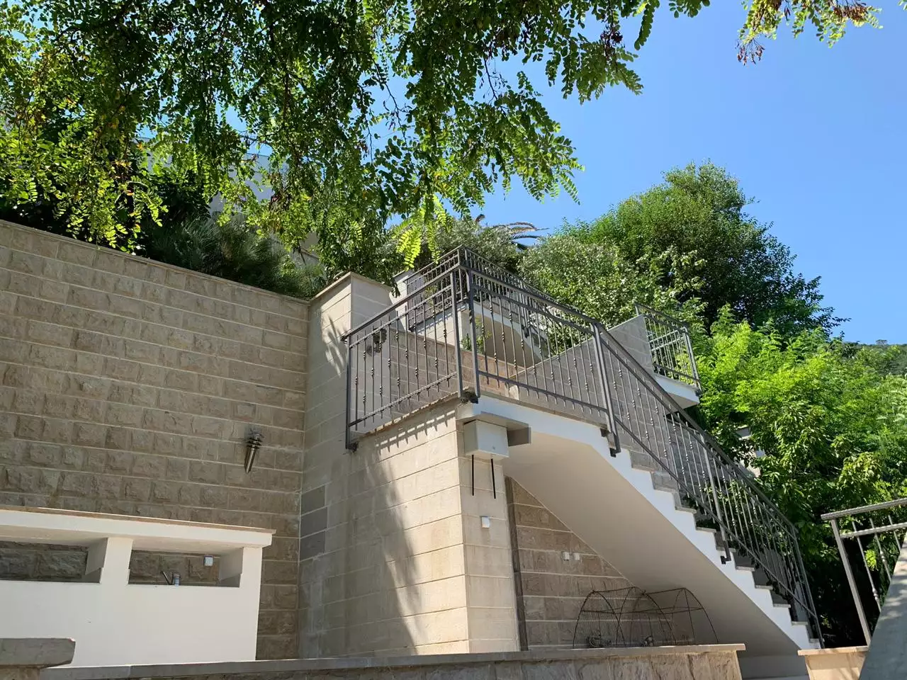 Вилла 230м² в Черногории, Херцег-Нови. Стоимостью 2300000€ аренда фото-19