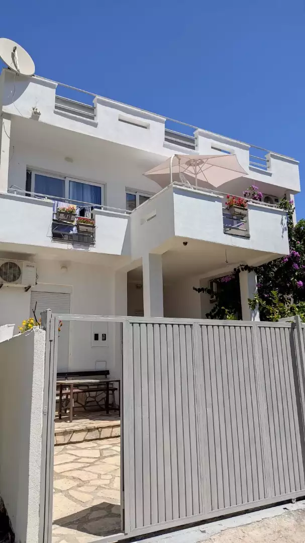 Дом 199м² в Черногории, Утеха. Стоимостью 350000€ аренда фото-1