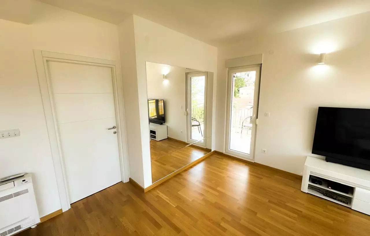 Квартира 71м² в Черногории, Тиват. Стоимостью 300000€ аренда фото-4