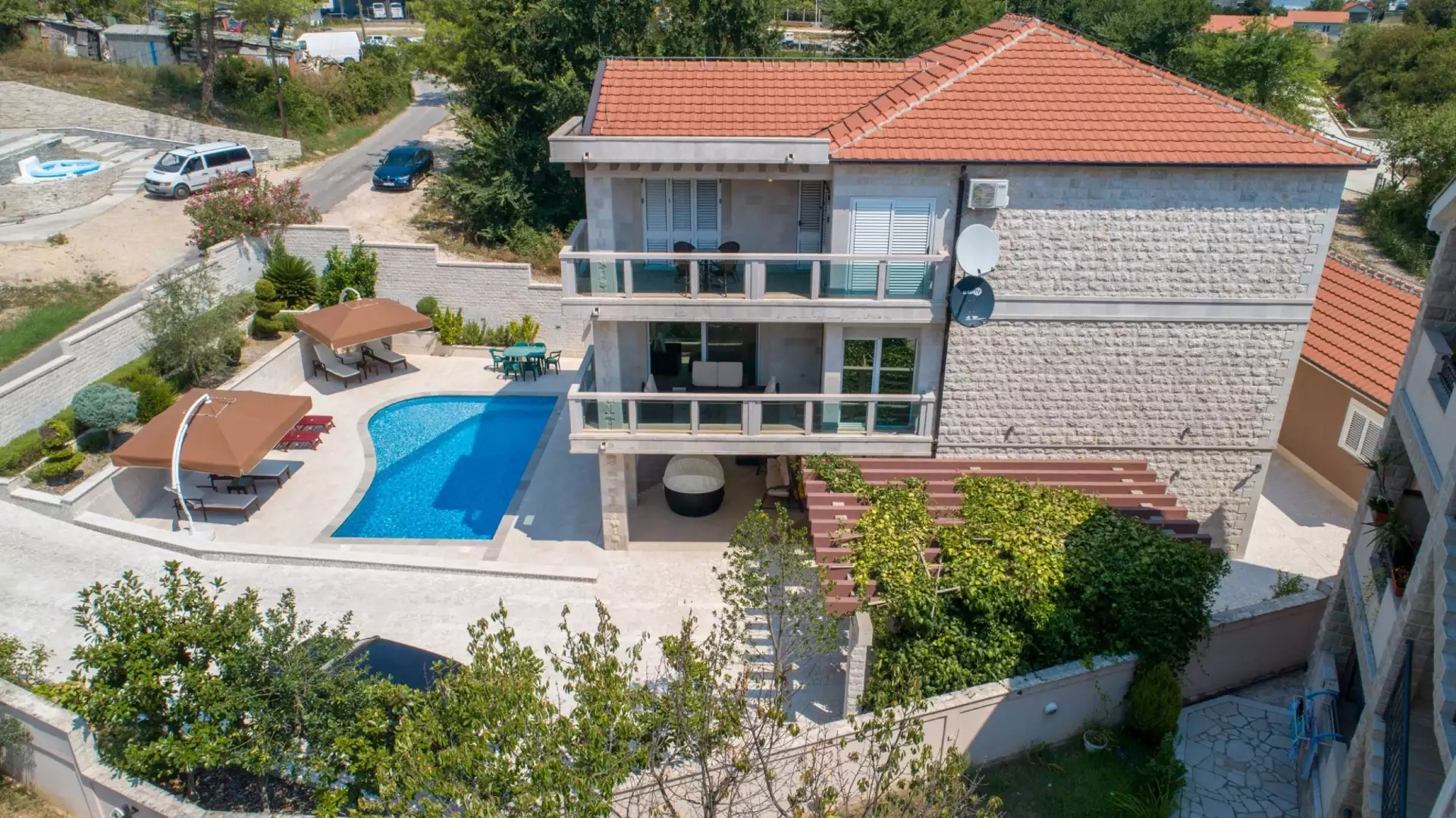 Вилла 267м² в Черногории, Тиват. Стоимостью 1200000€ аренда фото-19