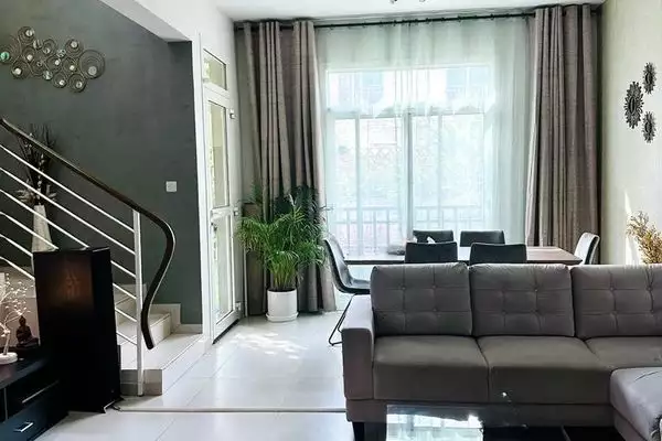 Таунхаус 127м² в ОАЭ, Абу-Даби. Стоимостью 237230€ аренда фото-1