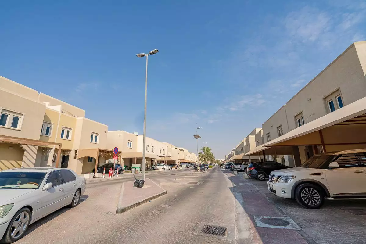Вилла 174м² в ОАЭ, Абу-Даби. Стоимостью 456168€ аренда фото-1