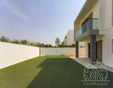 Купить таунхаус в ОАЭ 1389770€