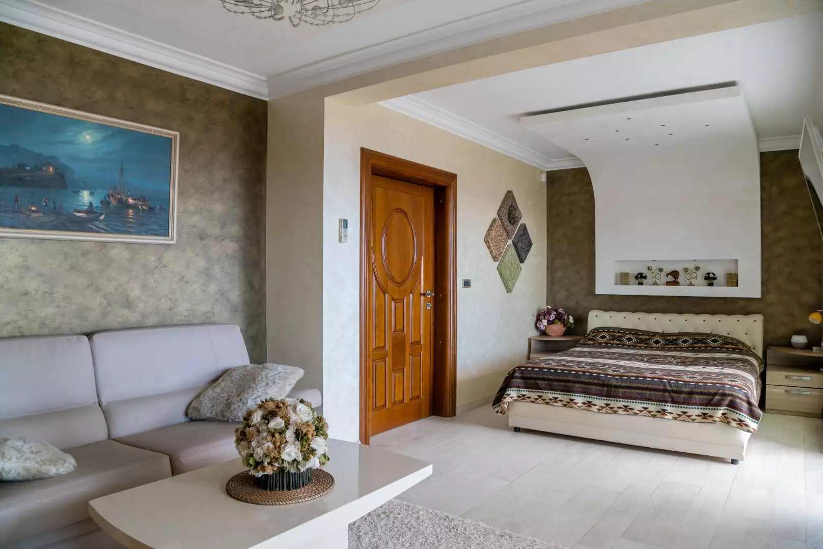 Отель, гостиница 435м² в Черногории, Бечичи. Стоимостью 3700000€ аренда фото-14