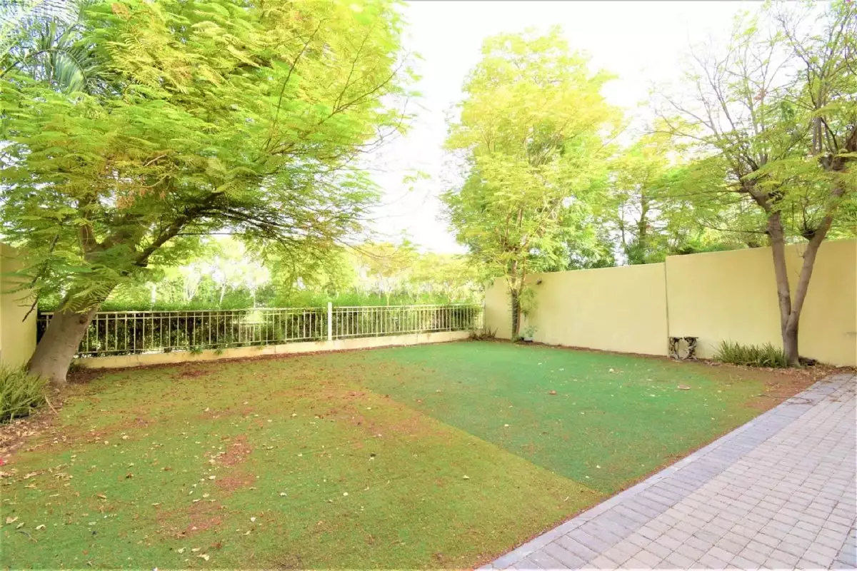 Таунхаус 329м² в ОАЭ, Дубай. Стоимостью 1048805€ аренда фото-15