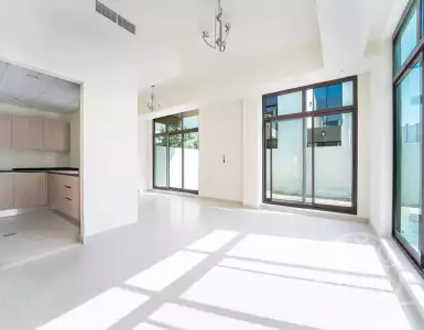 Купить таунхаус в ОАЭ 849033€