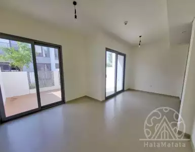 Купить таунхаус в ОАЭ 774118€
