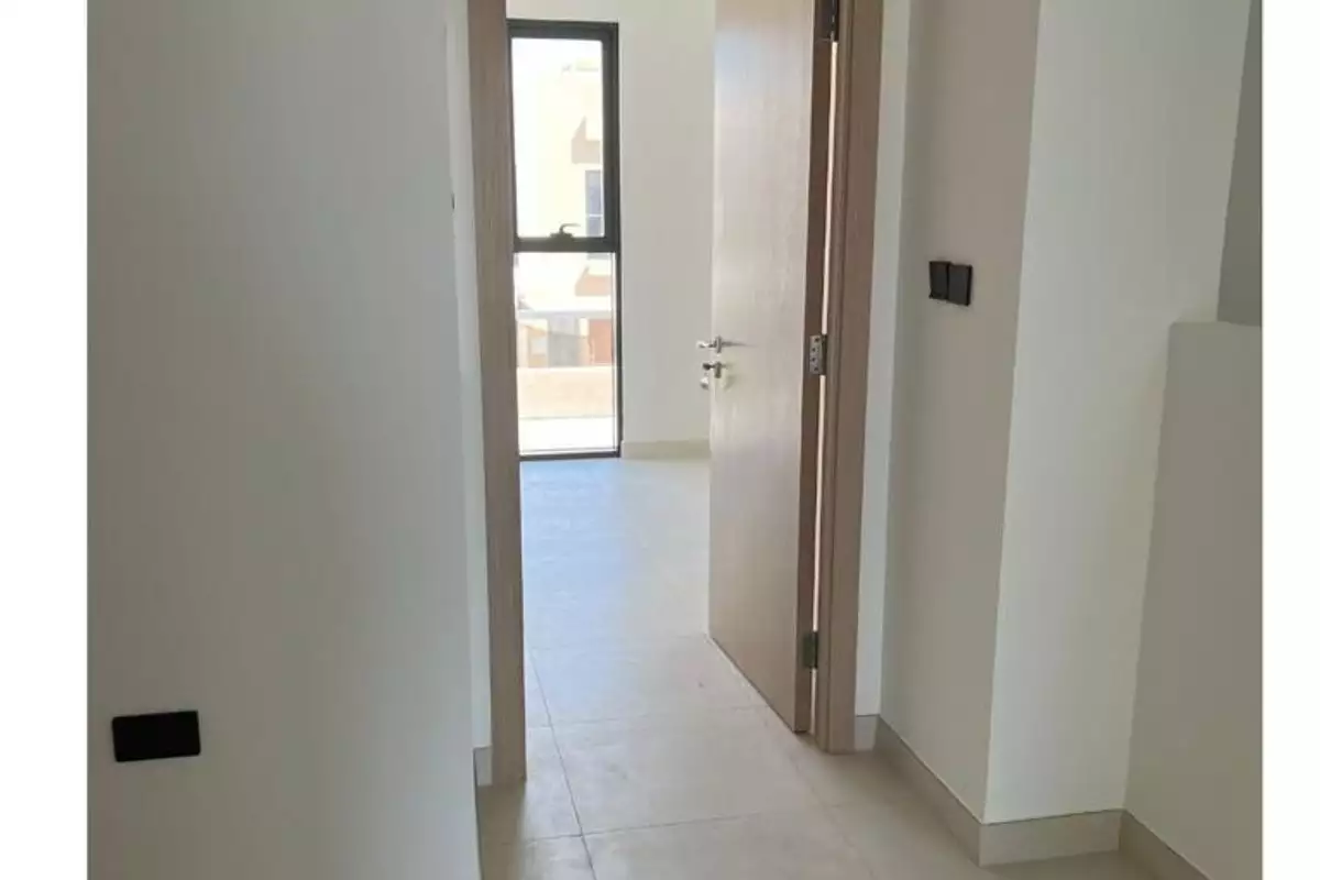 Таунхаус 107м² в ОАЭ, Абу-Даби. Стоимостью 560784€ аренда фото-11