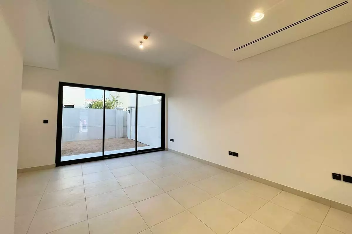 Таунхаус 107м² в ОАЭ, Абу-Даби. Стоимостью 574346€ аренда фото-2