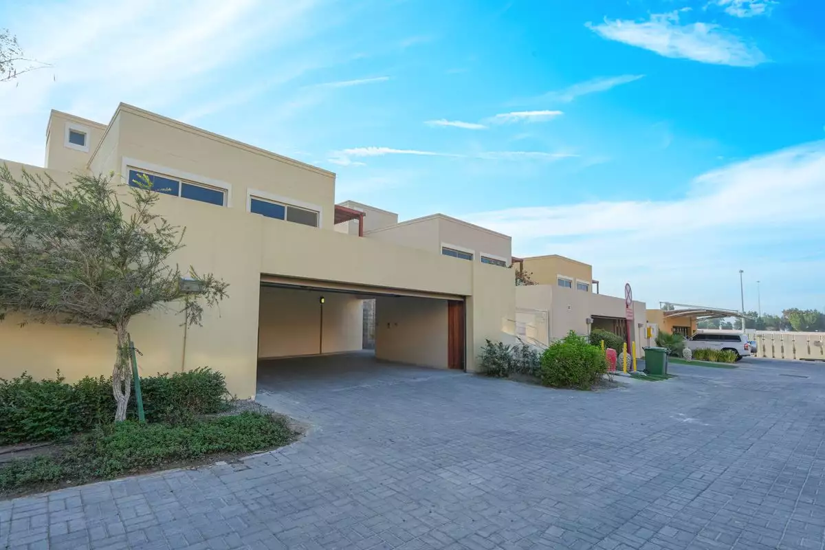 Вилла 481м² в ОАЭ, Абу-Даби. Стоимостью 1118725€ аренда фото-2