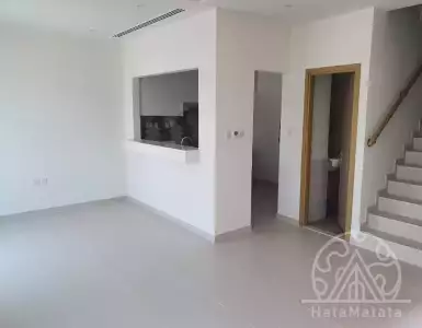 Купить таунхаус в ОАЭ 574346€
