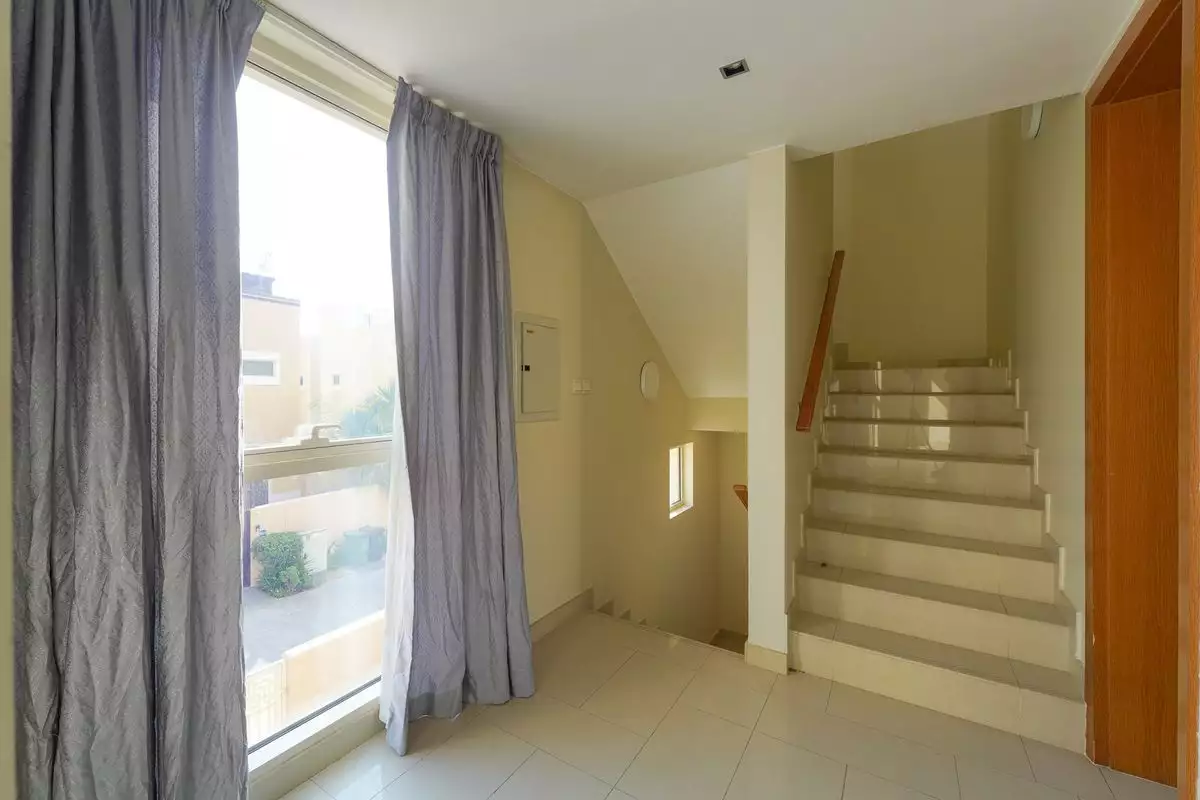 Таунхаус 240м² в ОАЭ, Абу-Даби. Стоимостью 658312€ аренда фото-6