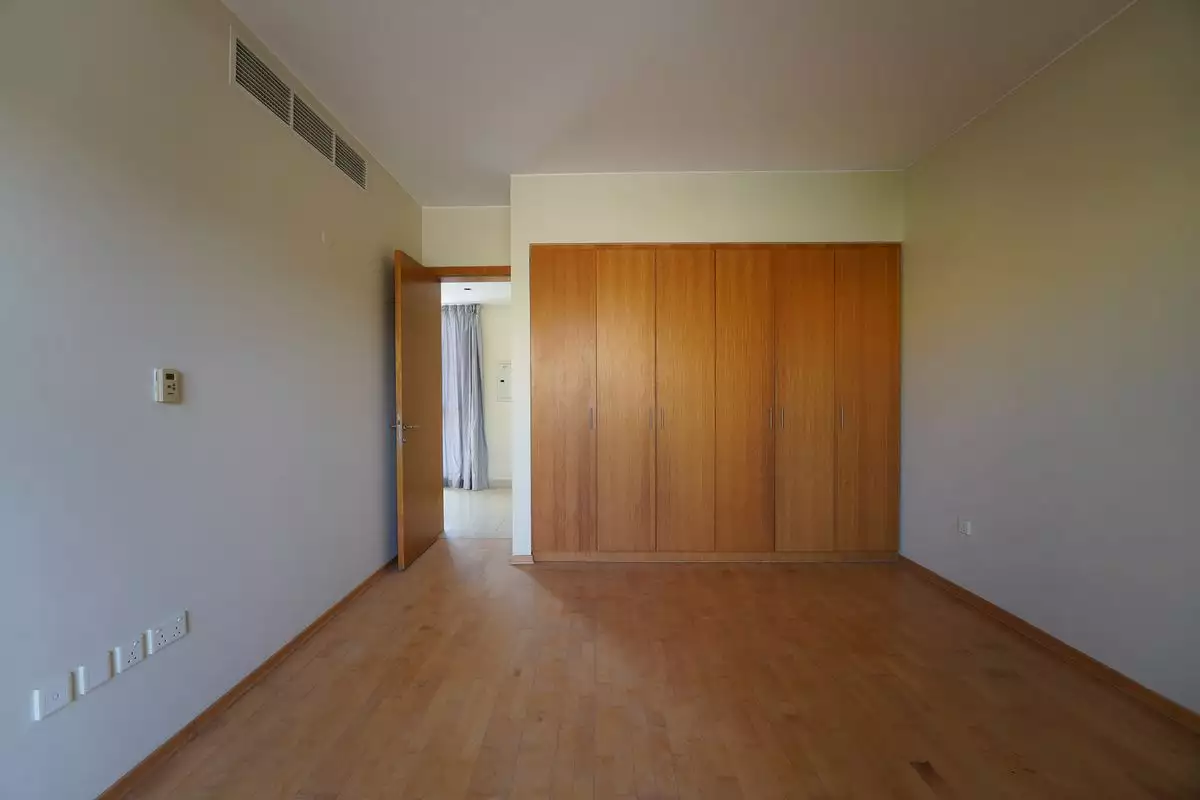 Таунхаус 240м² в ОАЭ, Абу-Даби. Стоимостью 658312€ аренда фото-11