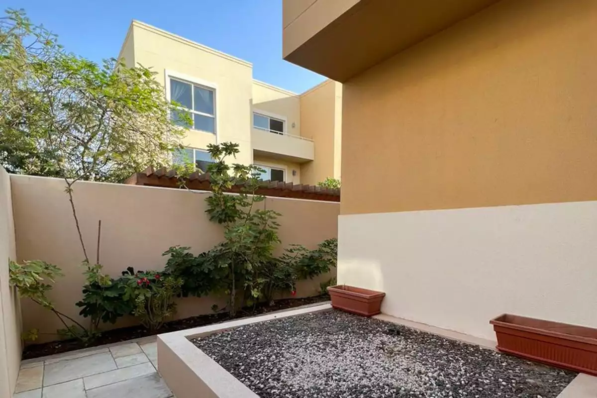 Таунхаус 300м² в ОАЭ, Абу-Даби. Стоимостью 621739€ аренда фото-7