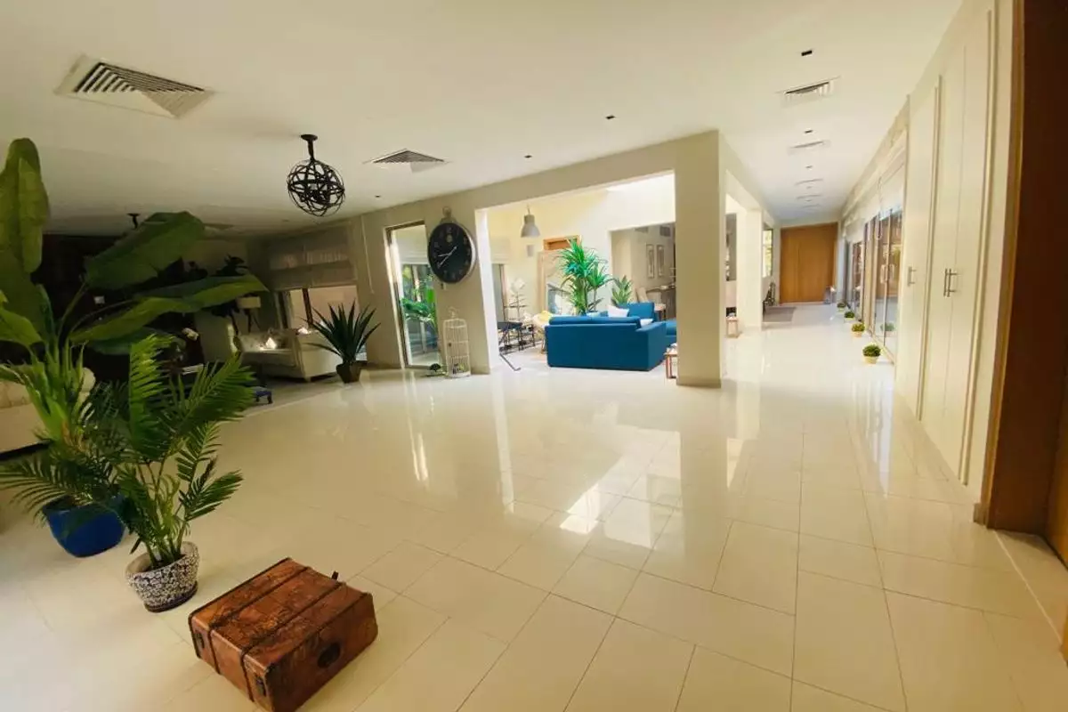 Вилла 577м² в ОАЭ, Абу-Даби. Стоимостью 1219097€ аренда фото-1