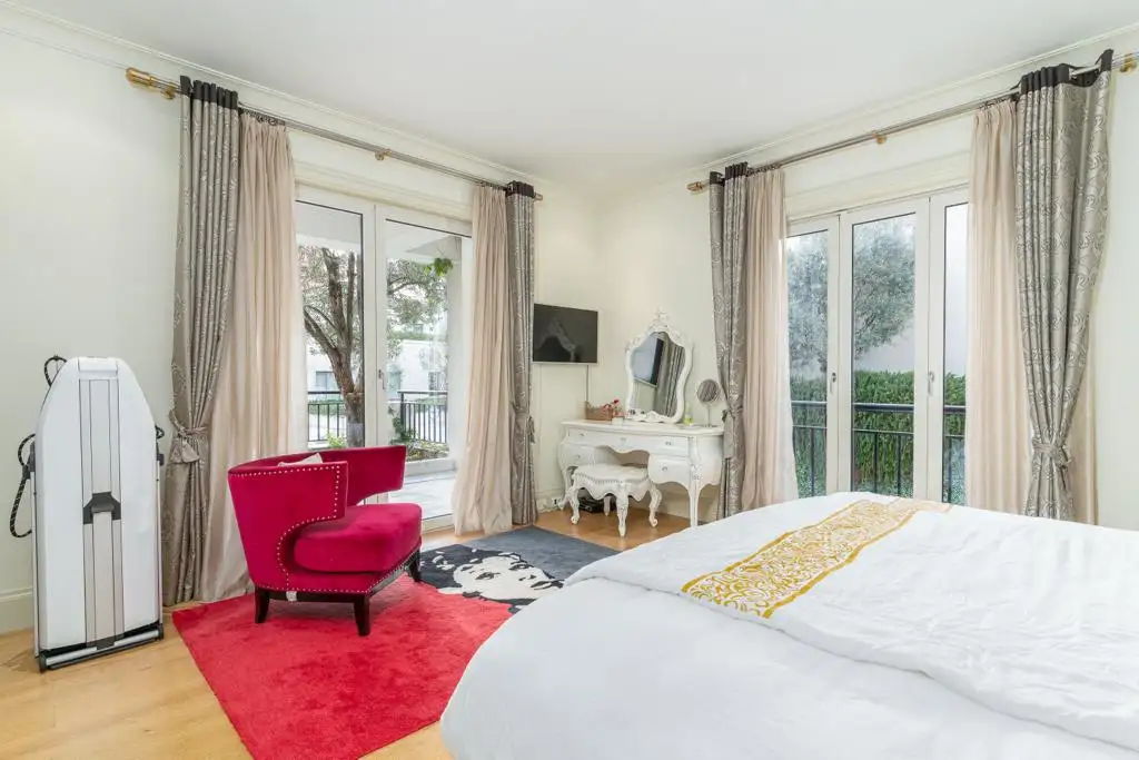 Квартира 122м² в Черногории, Тиват. Стоимостью 1050000€ аренда фото-9