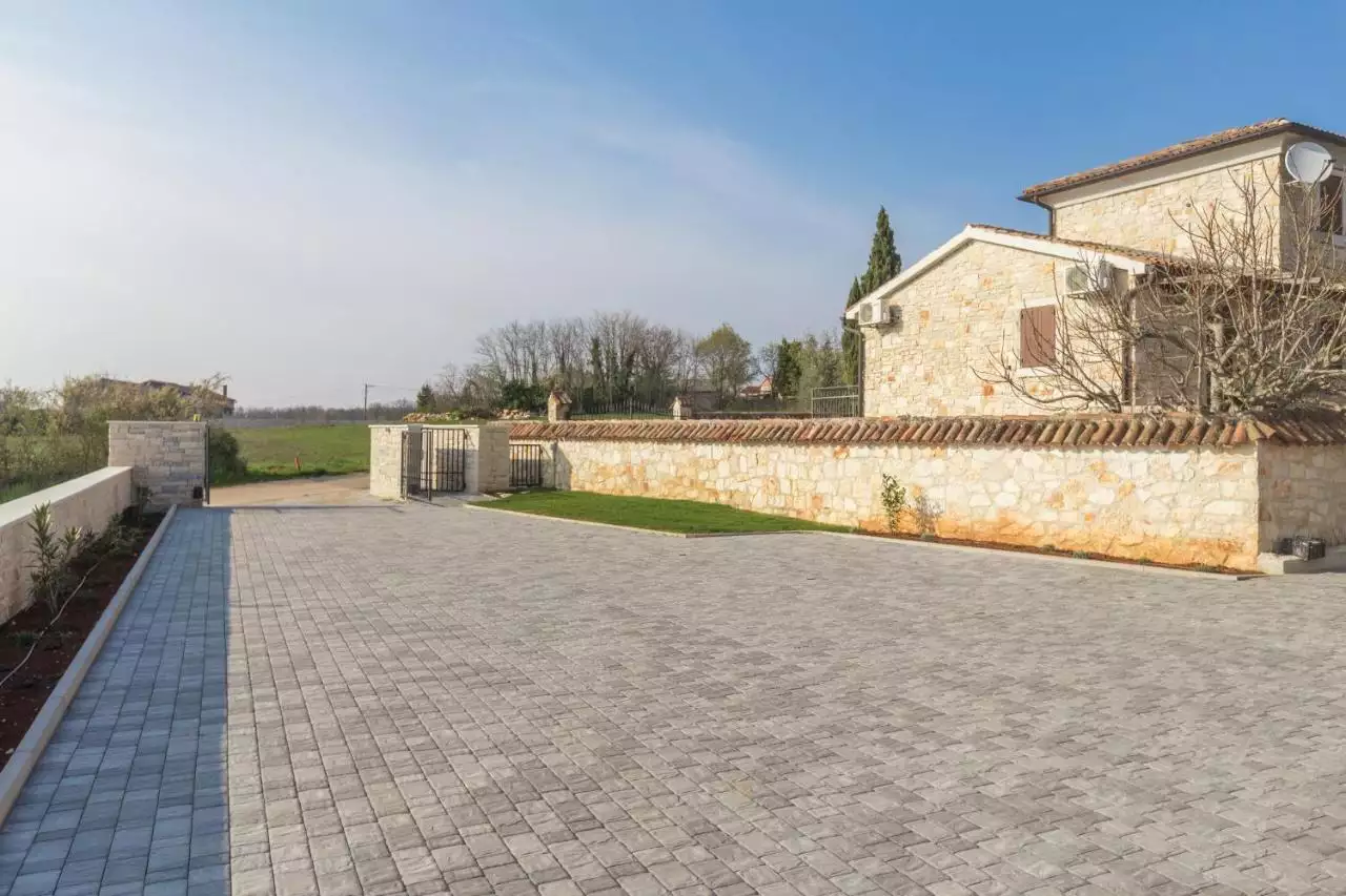 Дом 300м² в Хорватии, Радетичи. Стоимостью 1200000€ аренда фото-44