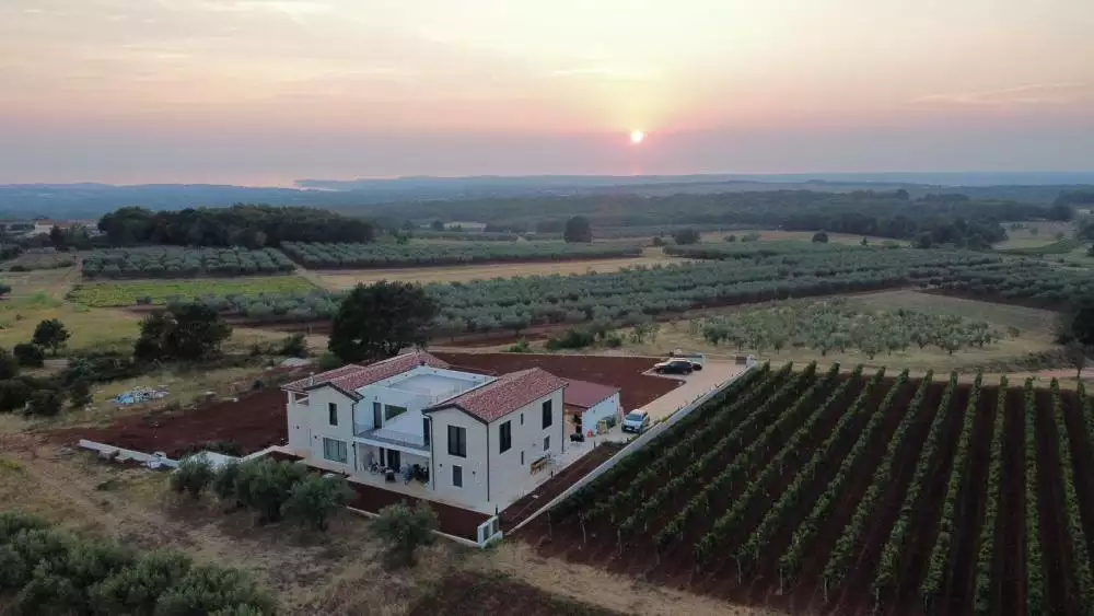 Вилла 500м² в Хорватии, Каштелир. Стоимостью 2500000€ аренда фото-1