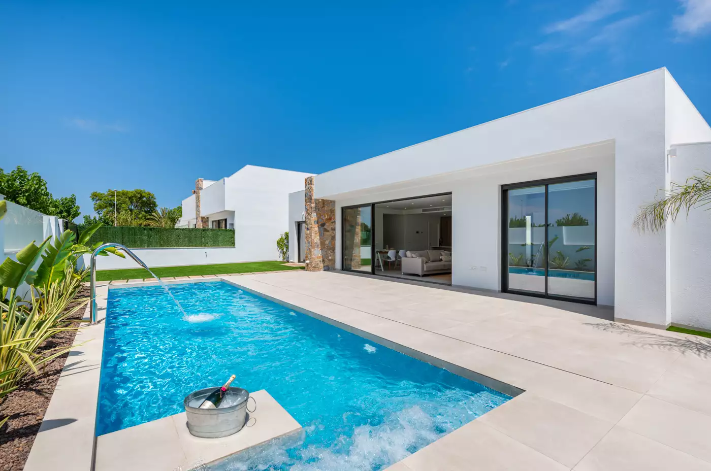 Вилла 142м² в Испании, Лос Алькасарес. Стоимостью 749900€ аренда фото-1