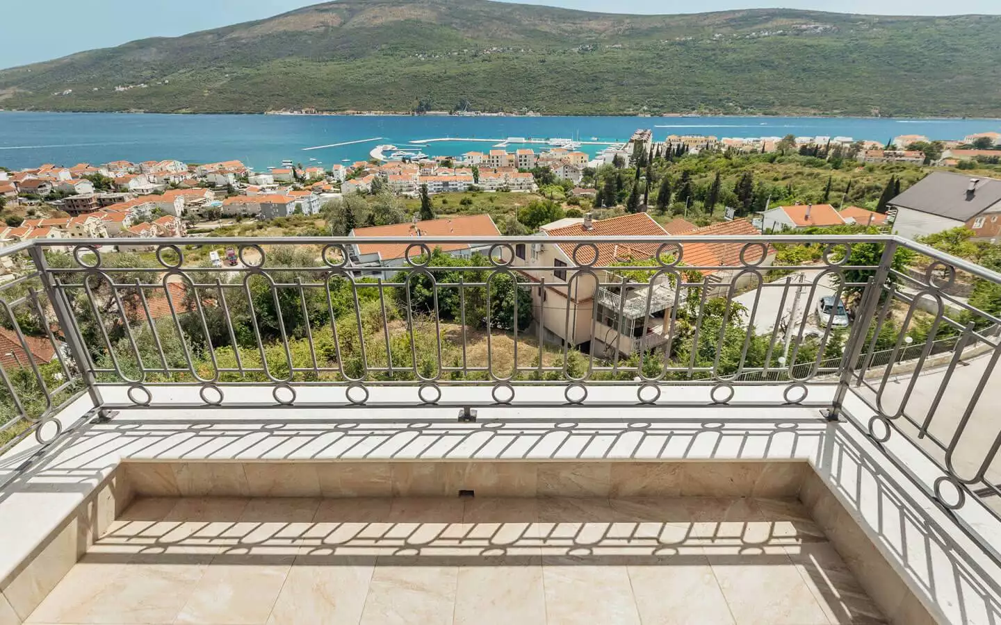 Квартира 1796м² в Черногории, Кумбор. Стоимостью 600000€ аренда фото-9