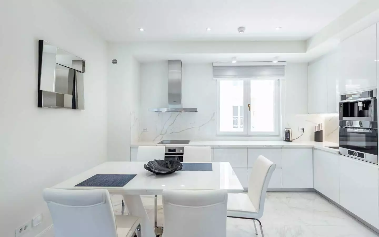 Квартира 1796м² в Черногории, Кумбор. Стоимостью 600000€ аренда фото-16