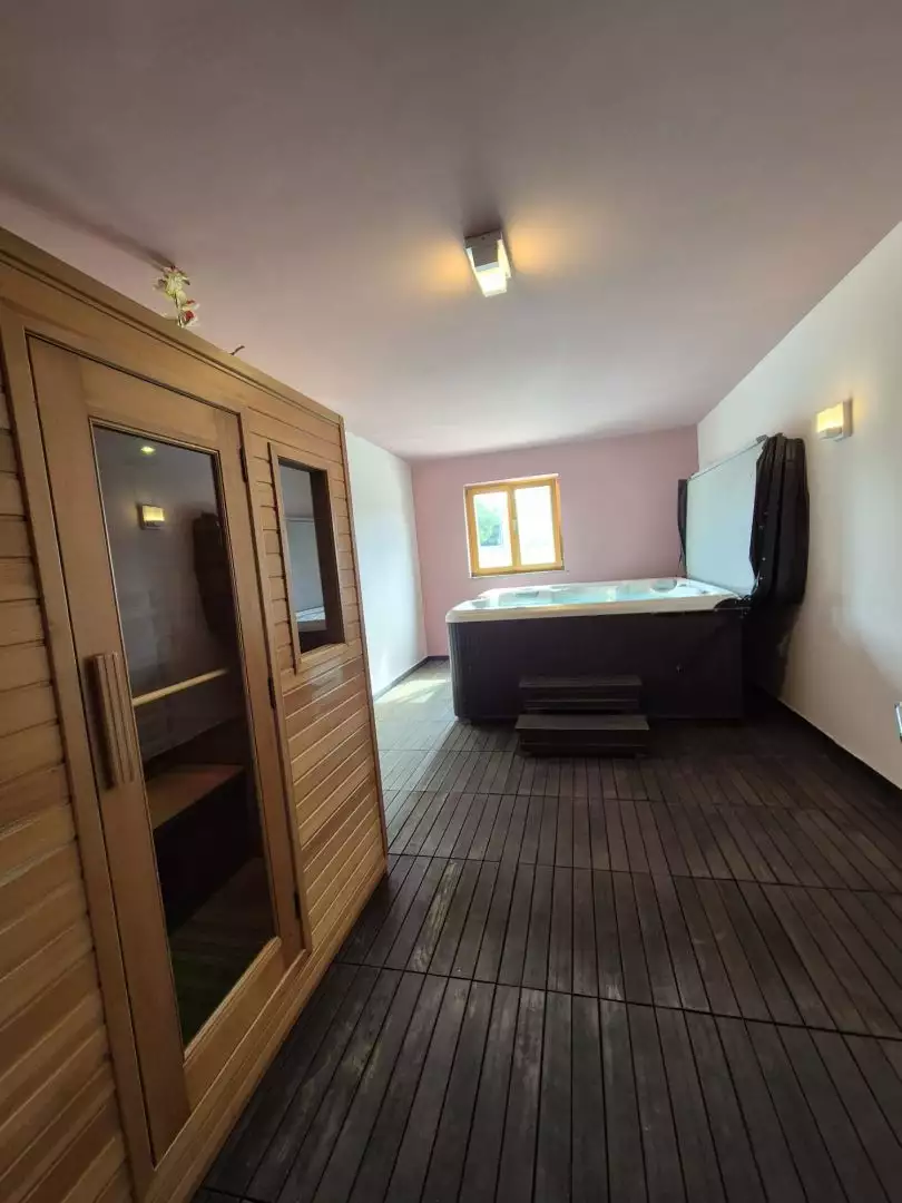 Отель, гостиница 300м² в Хорватии, Валбандон. Стоимостью 779000€ аренда фото-16