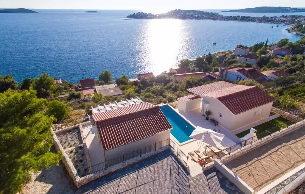Вилла 115м² в Хорватии, Рогозница. Стоимостью 730000€ аренда фото-3