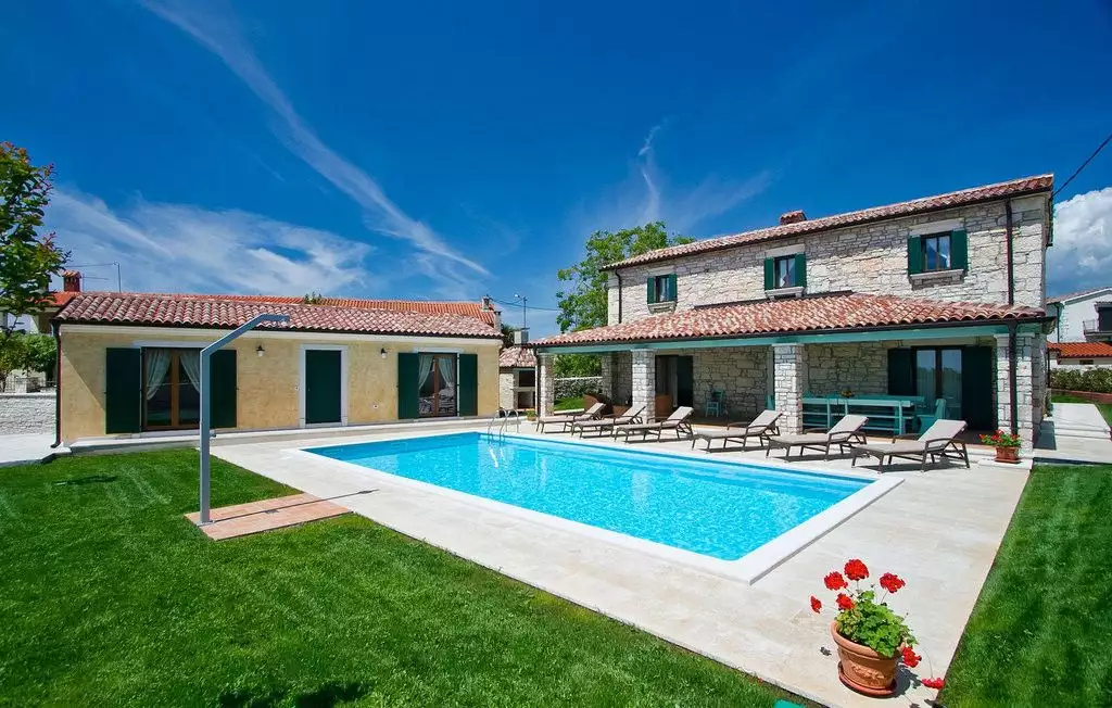 Вилла 250м² в Италии, Мутиньяно. Стоимостью 630000€ аренда фото-2