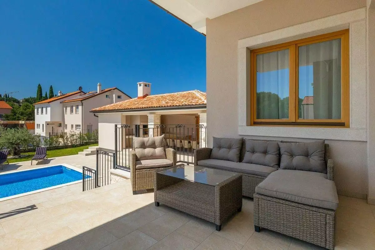 Вилла 438м² в Хорватии, Ровинь. Стоимостью 1500000€ аренда фото-5