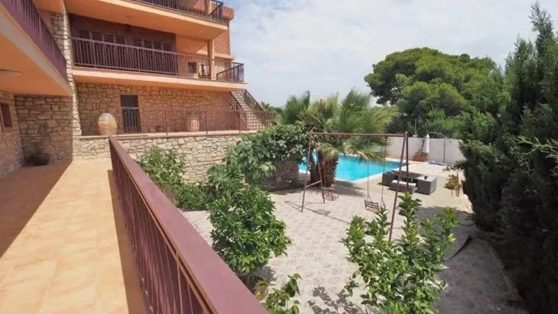 Квартира 866м² в Испании, Аликанте. Стоимостью 1043614£ аренда фото-1