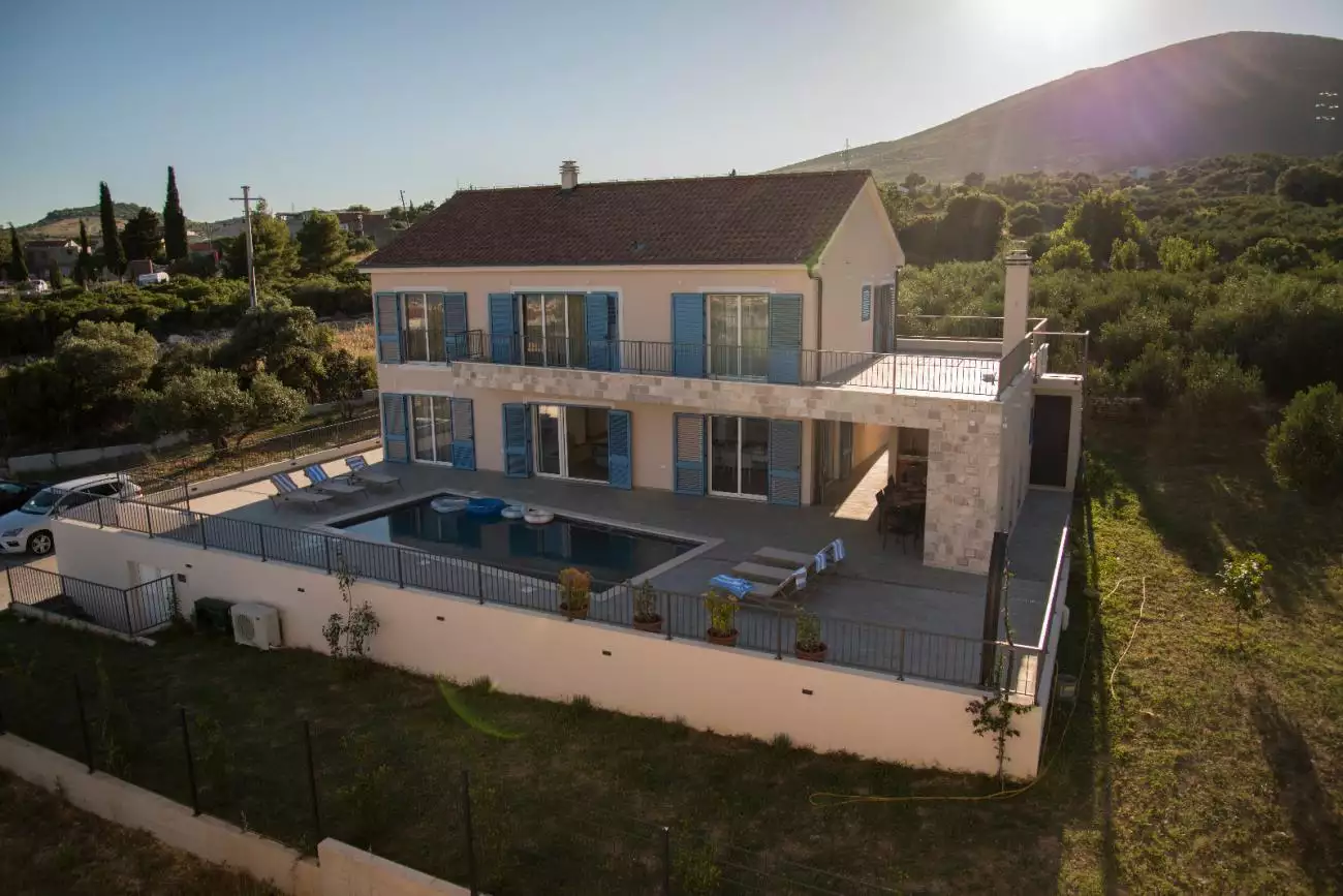 Вилла 277м² в Хорватии, Каштела. Стоимостью 1100000€ аренда фото-9