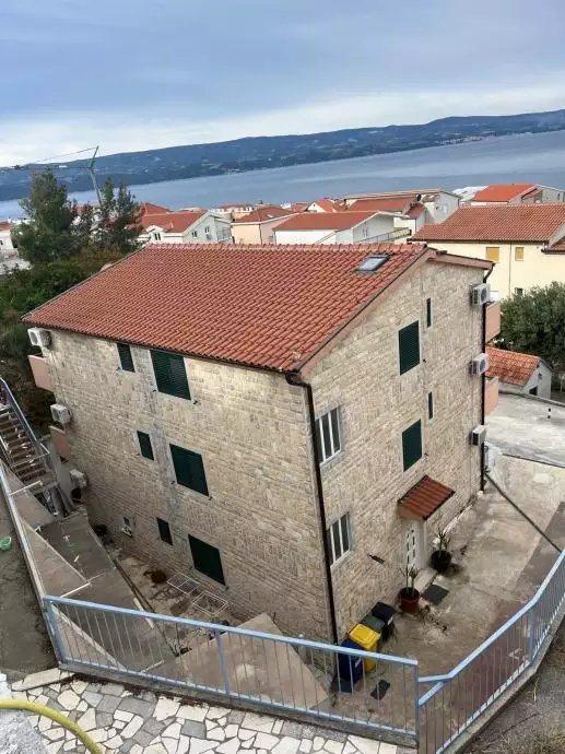 Отель, гостиница 374м² в Хорватии, Омиш. Стоимостью 1700000€ аренда фото-2
