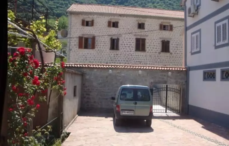 Дом 327м² в Черногории, Столовичи. Стоимостью 1350000€ аренда фото-1