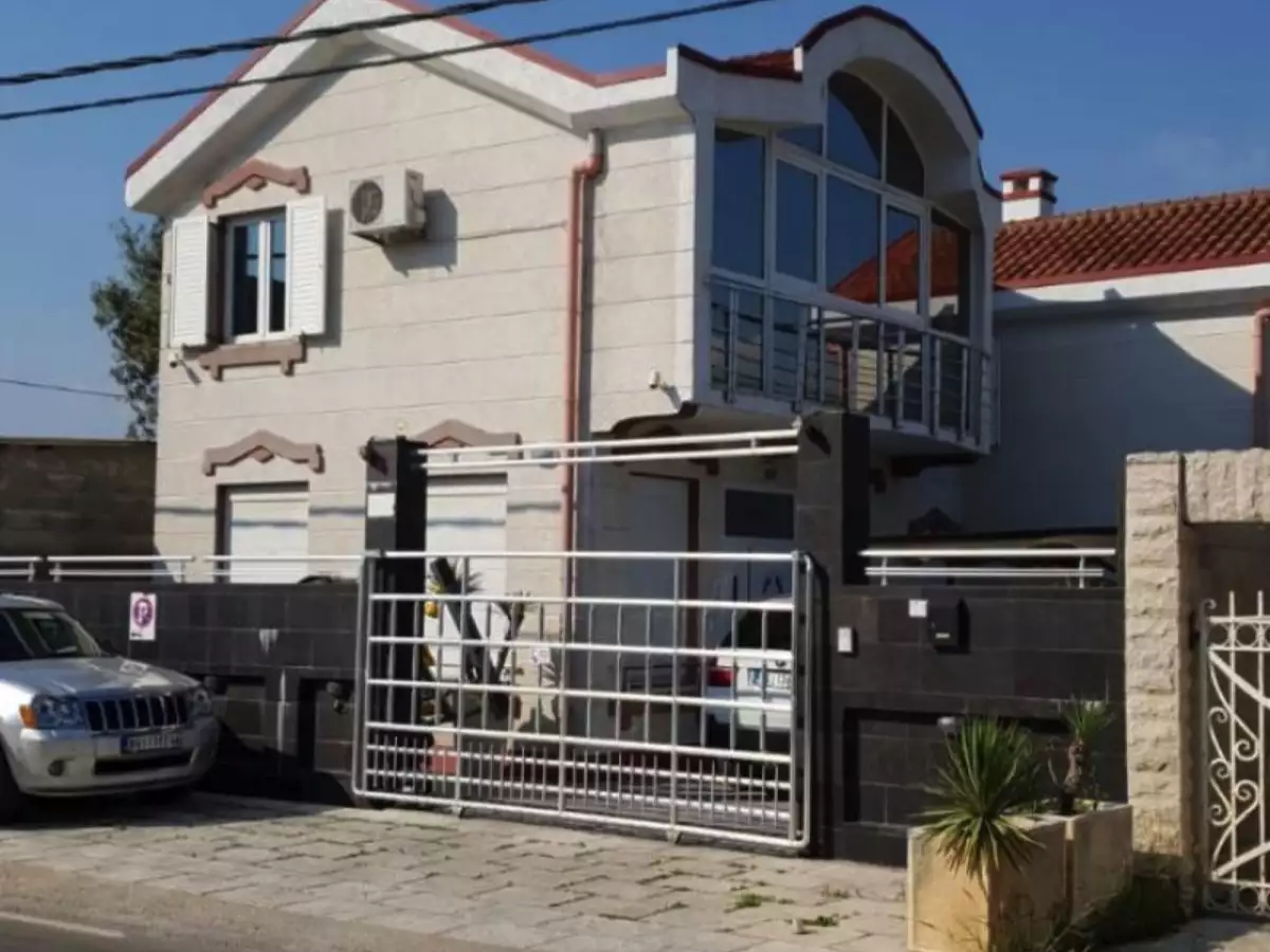 Дом 219м² в Черногории, Крто́ле. Стоимостью 3300000€ аренда фото-2