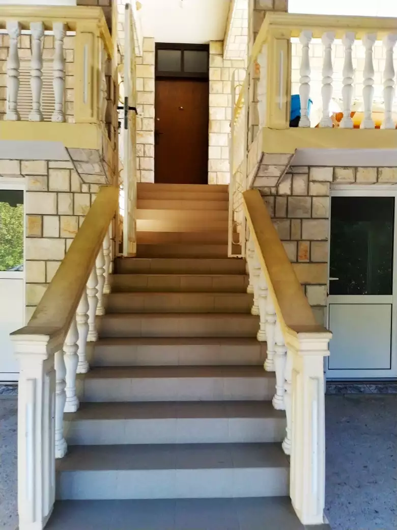 Отель, гостиница 240м² в Черногории, Чань. Стоимостью 230000€ аренда фото-5