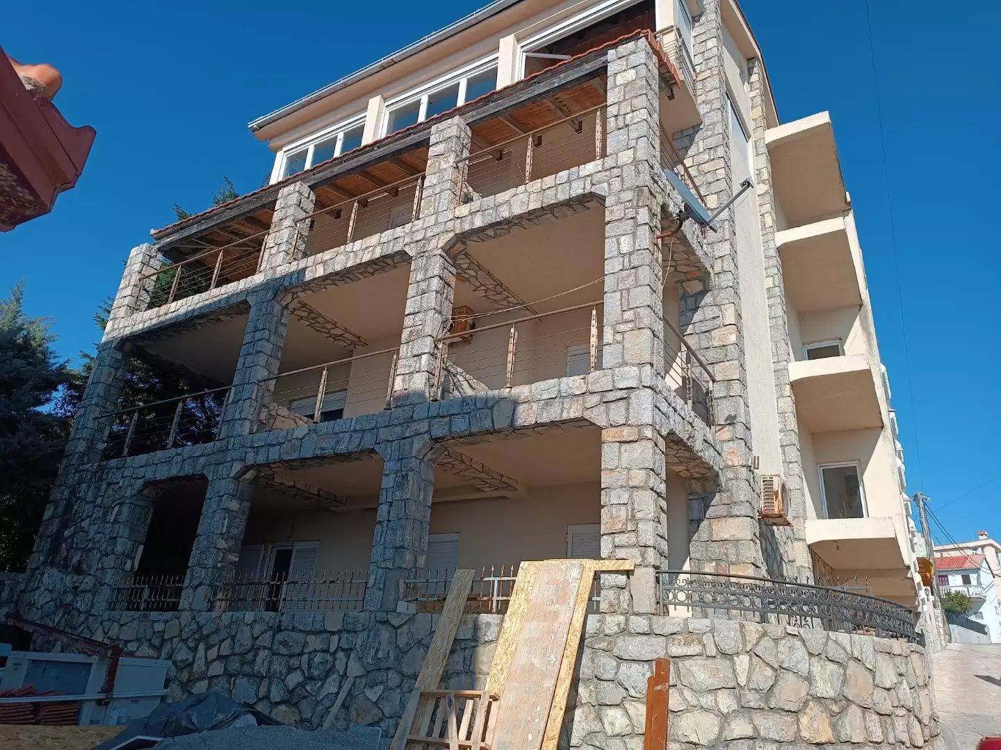 Вилла 444м² в Черногории, Утеха. Стоимостью 700000€ аренда фото-1
