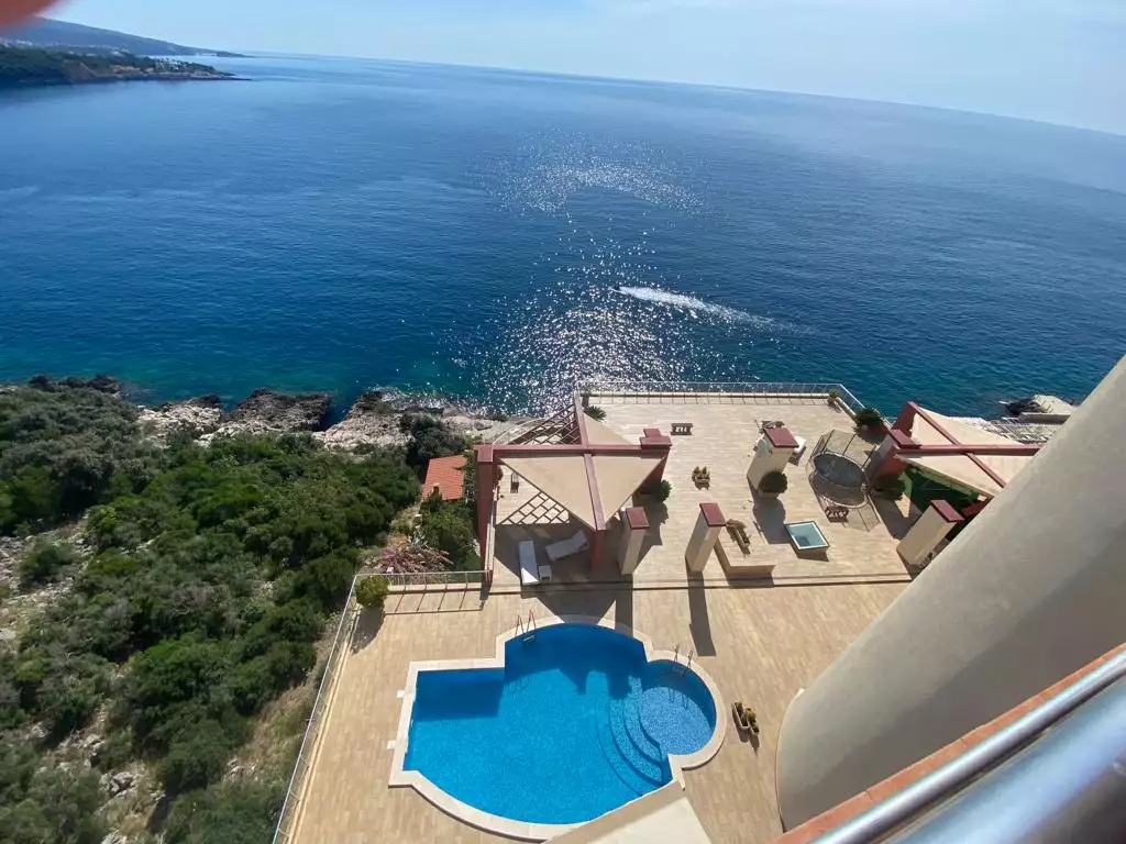 Квартира 227м² в Черногории, Добра Вода. Стоимостью 550000€ аренда фото-19